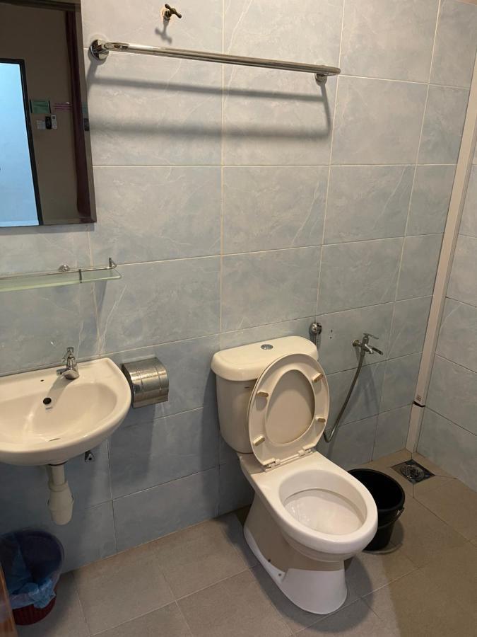 Golden Guest House Kuantan Exterior foto